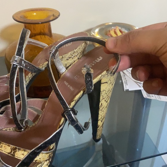 Miu Miu snakeskin heels - Picture 2 of 7